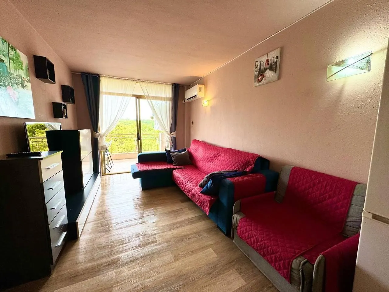 Apartsalou Lea España