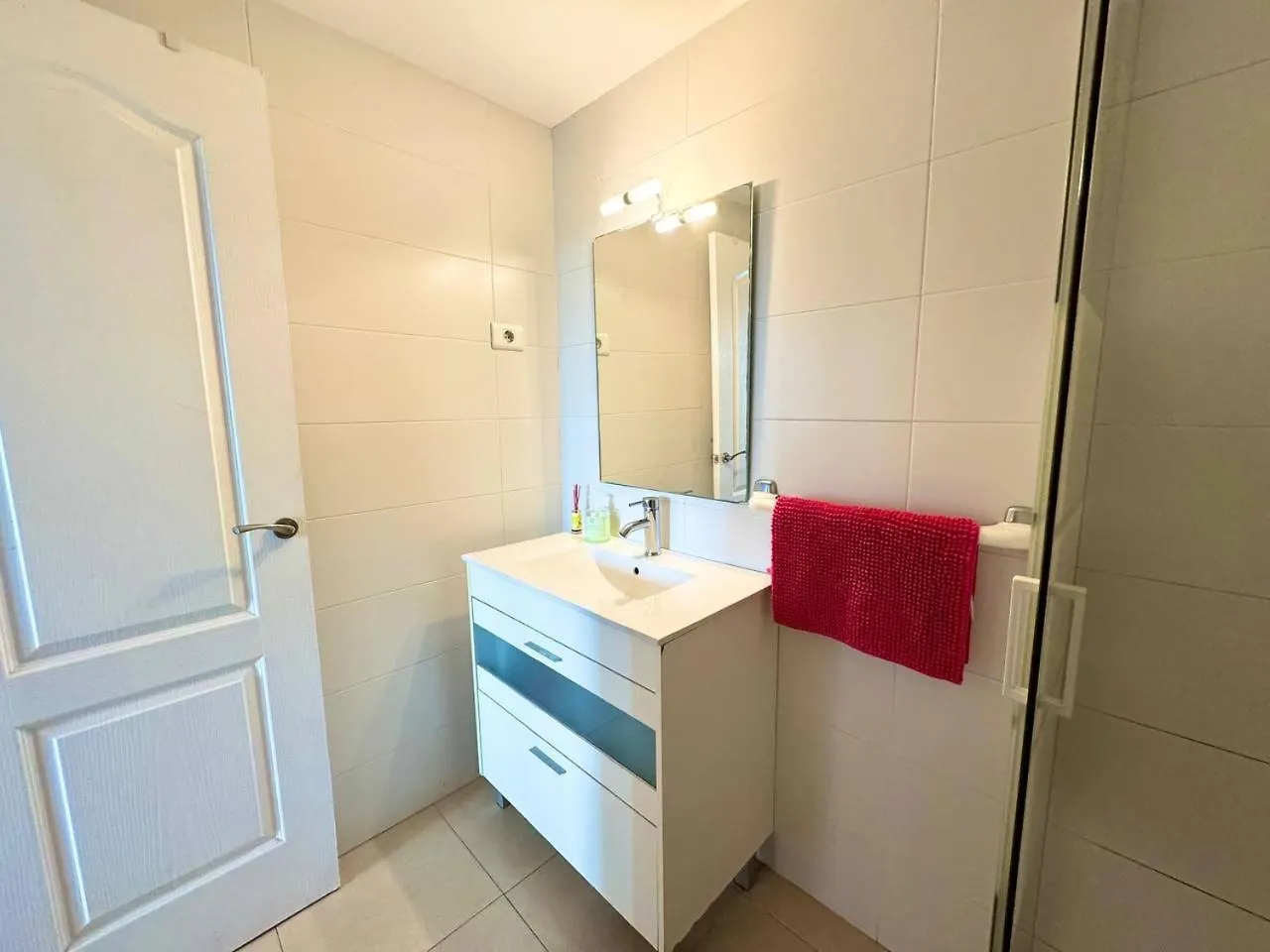 Apartsalou Lea 0*, Salou España