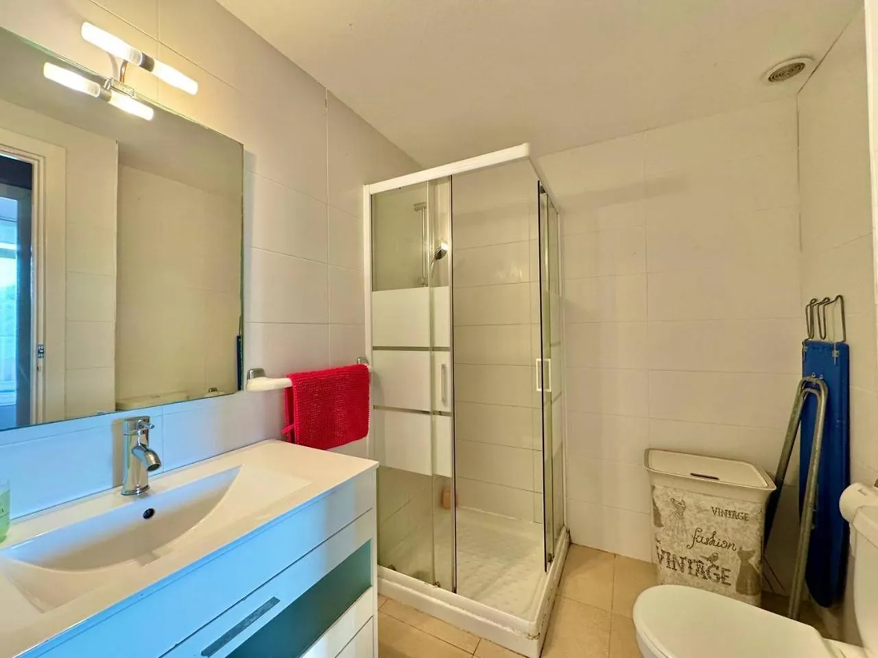 Apartsalou Lea España